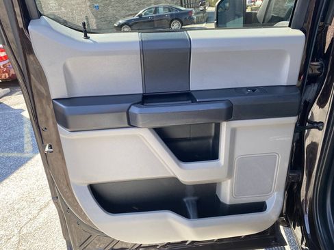 Used 2019 Ford F150 XL w/ Equipment Group 101A Mid AWD/4WD image 12