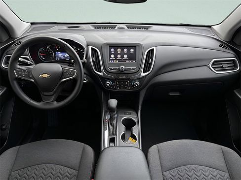 Used 2024 Chevrolet Equinox LT image 25
