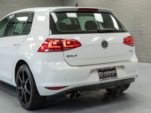 Used 2016 Volkswagen Golf S image 33