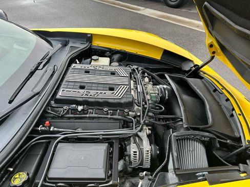 Used 2018 Chevrolet Corvette Z06 image 17