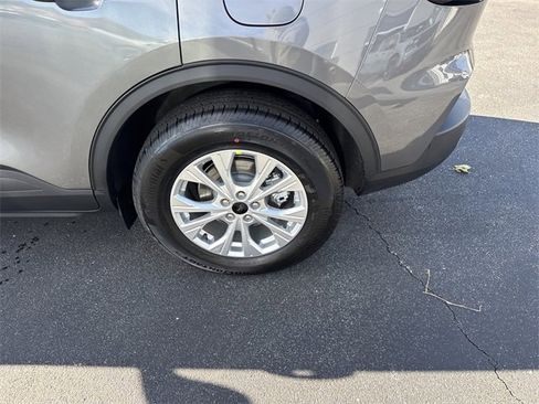 New 2026 Ford Escape Active image 7