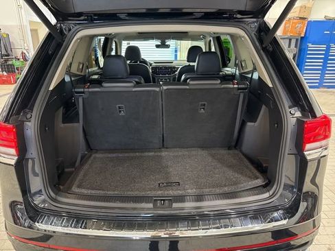 Used 2022 Volkswagen Atlas SEL Premium image 32