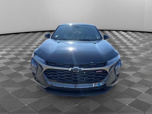 New 2026 Chevrolet Trax RS w/ Sunroof Package image 2