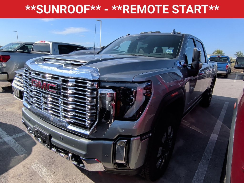 Used 2025 GMC Sierra 2500 Denali w/ Denali Reserve Package AWD/4WD image 3