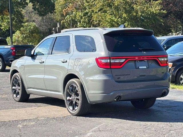 Used 2023 Dodge Durango R/T w/ Blacktop Package AWD/4WD image 2