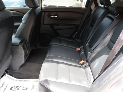 Used 2023 Nissan Rogue SL w/ SL Premium Package FWD image 8