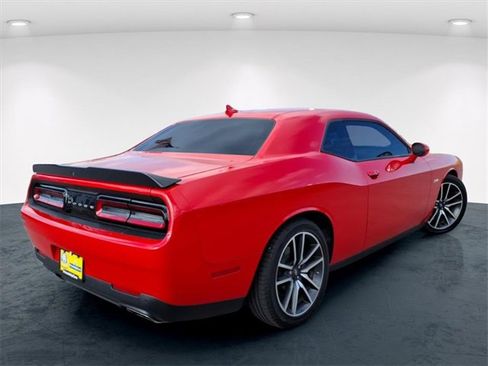 Used 2023 Dodge Challenger R/T w/ Plus Package image 23