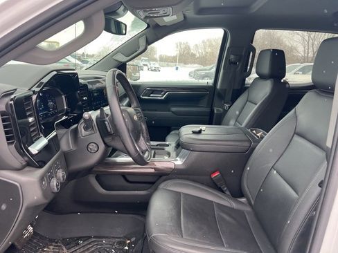 Used 2023 Chevrolet Silverado 1500 LTZ image 10