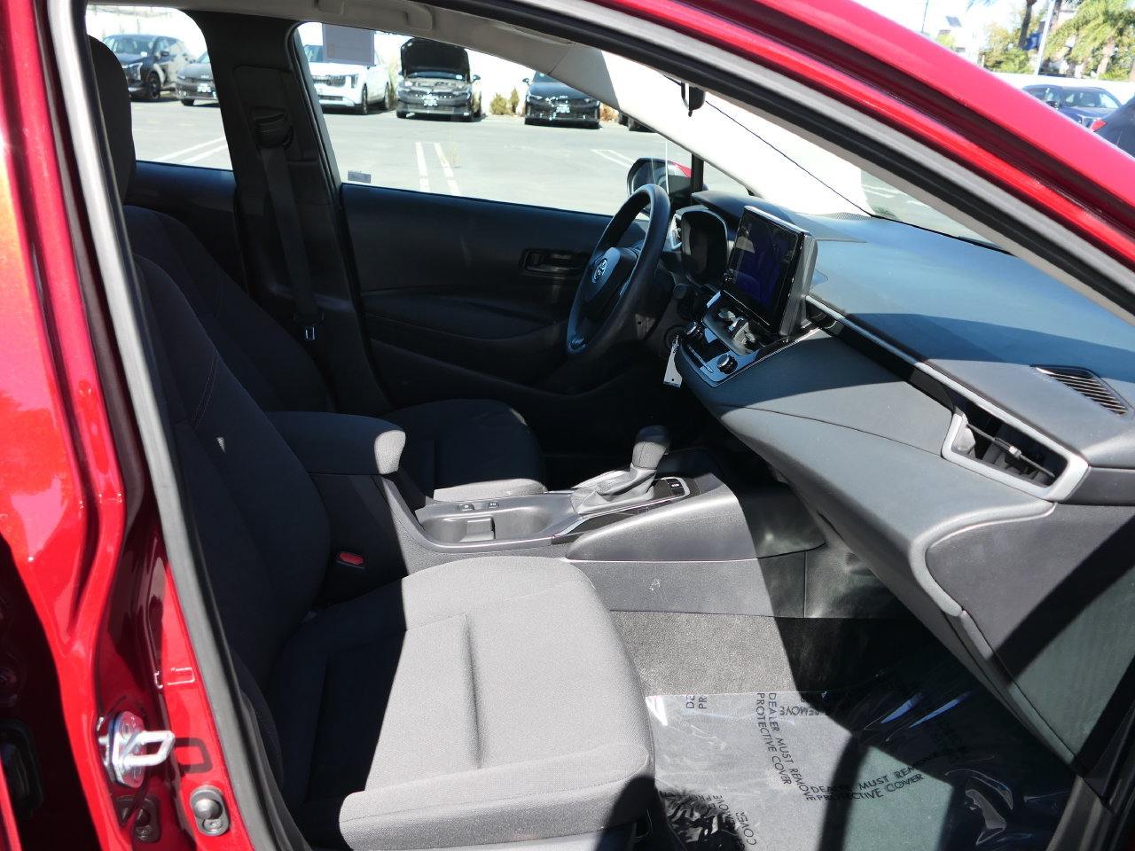 Used 2025 Toyota Corolla LE FWD image 27