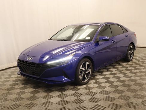 Used 2023 Hyundai Elantra SEL w/ Convenience Package FWD image 1