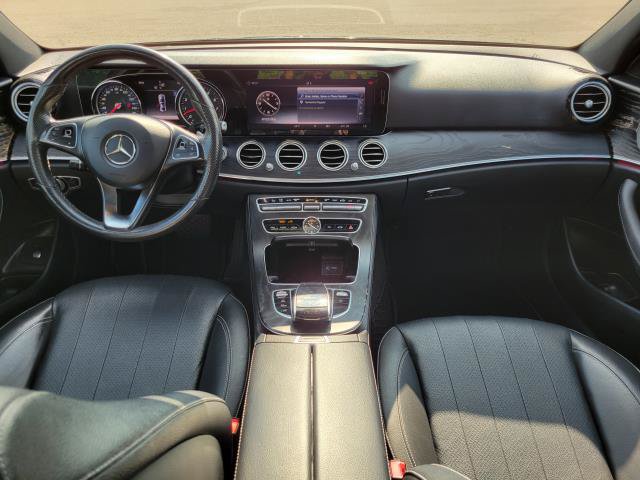 Used 2018 Mercedes-Benz E 400 4MATIC Sedan image 11