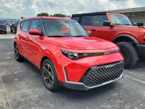 Used 2023 Kia Soul EX FWD image 6