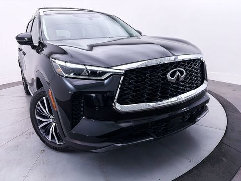 Used 2023 INFINITI QX60 Sensory w/ Vision Package AWD/4WD image 10