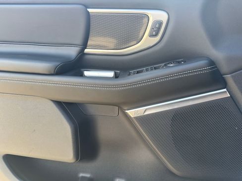 New 2025 Ford Expedition Platinum w/ Stealth Performance Package image 21