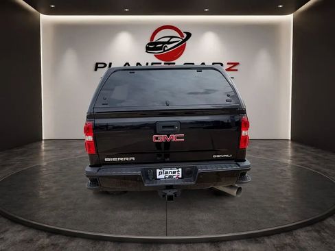 Used 2016 GMC Sierra 2500 Denali w/ Duramax Plus Package AWD/4WD image 4
