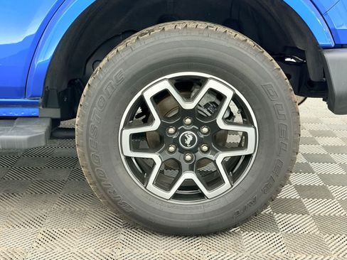 Used 2024 Ford Bronco Outer Banks image 13