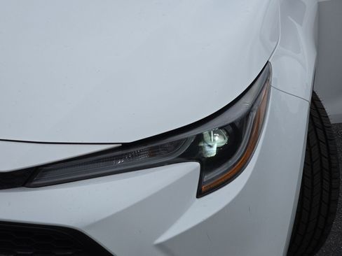 Used 2020 Toyota Corolla LE image 28