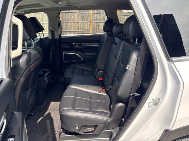 Used 2024 Kia Telluride EX AWD/4WD image 11