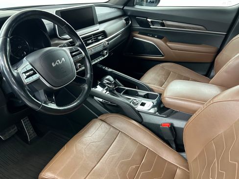 Used 2022 Kia Telluride SX w/ SX Prestige Package AWD/4WD image 16