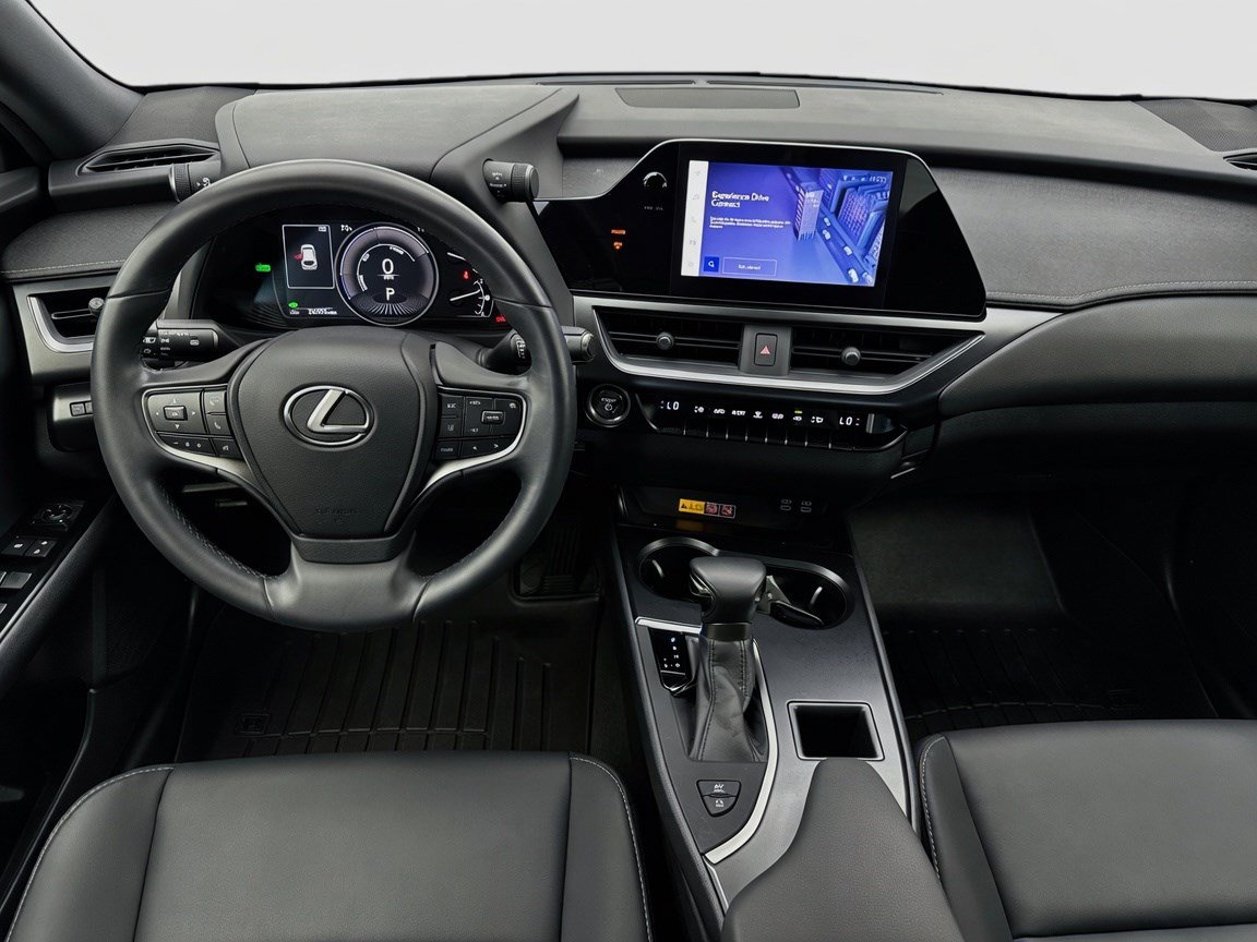Used 2024 Lexus UX 250h FWD image 15