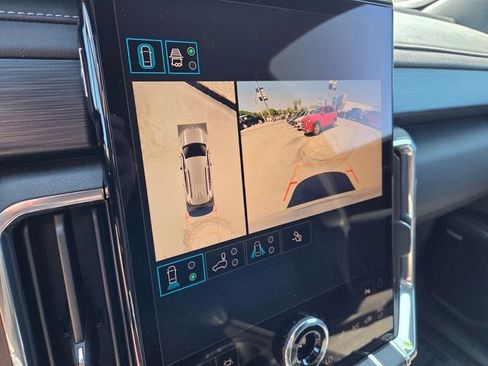 Used 2025 GMC Acadia Elevation FWD image 34