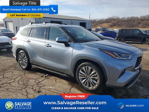 Used 2020 Toyota Highlander Platinum w/ Preferred Accessory Package image 5