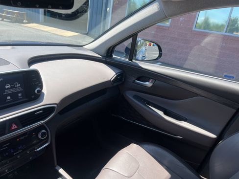 Used 2019 Hyundai Santa Fe Limited AWD/4WD image 12