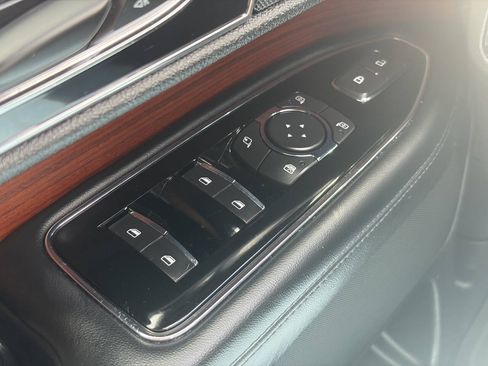 Used 2019 Lincoln Navigator Reserve w/ Cargo Package AWD/4WD image 31