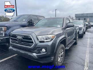 Used 2018 Toyota Tacoma SR5 video 1