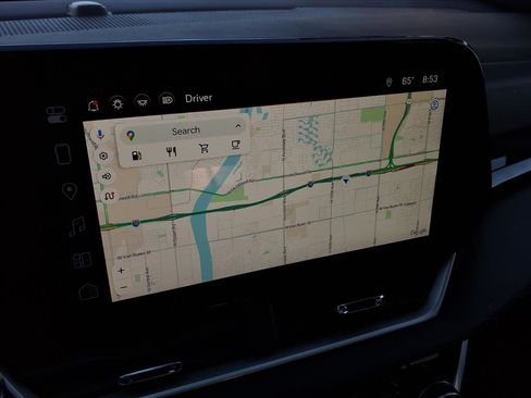 Used 2025 Chevrolet Equinox LT image 19