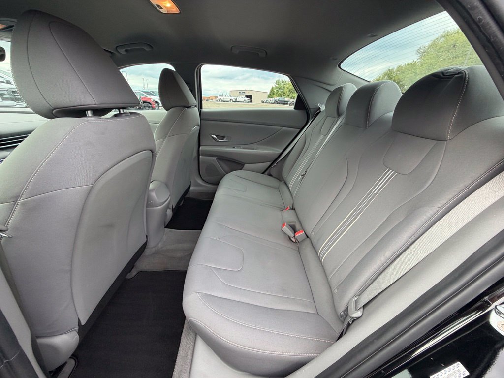 Used 2021 Hyundai Elantra SEL w/ Cargo Package FWD image 6