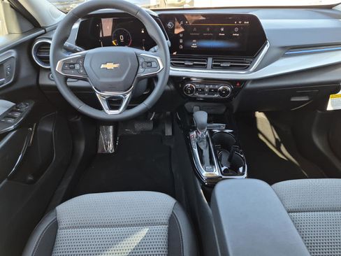 New 2026 Chevrolet Trax LT w/ Sunroof Package image 10