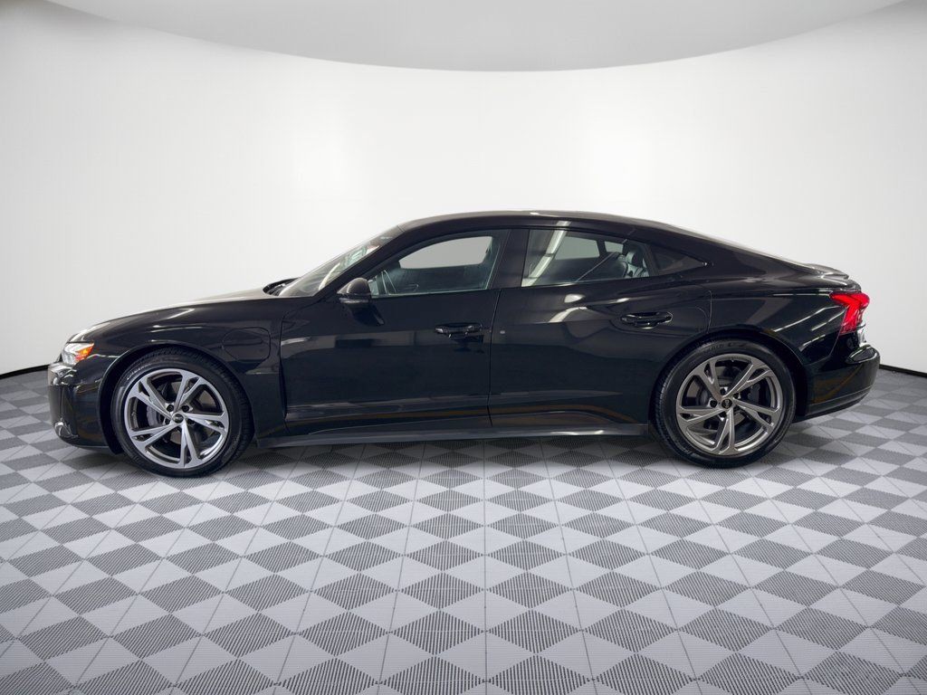 Certified 2024 Audi e-tron GT Premium Plus AWD/4WD image 2