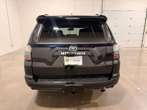 Used 2022 Toyota 4Runner TRD Sport AWD/4WD image 6