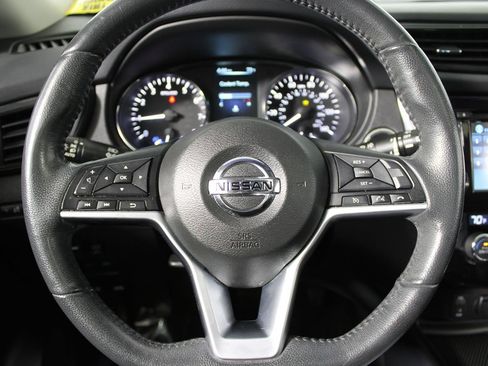 Used 2017 Nissan Rogue SV w/ HEV Premium Package FWD image 14