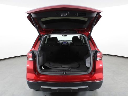 Used 2023 Chevrolet Equinox LT FWD image 16