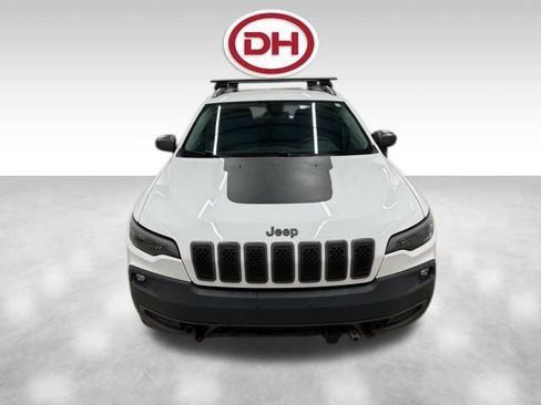 Used 2019 Jeep Cherokee Trailhawk w/ Cold Weather Group image 8