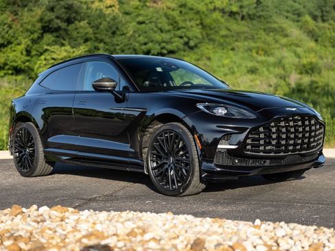 Used 2023 Aston Martin DBX 707 AWD/4WD image 9