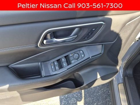 Certified 2026 Nissan Rogue Platinum w/ Platinum Premium Package AWD/4WD image 23