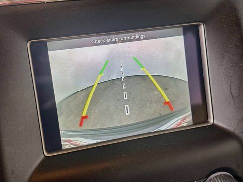 Used 2019 Jeep Grand Cherokee Laredo RWD image 10