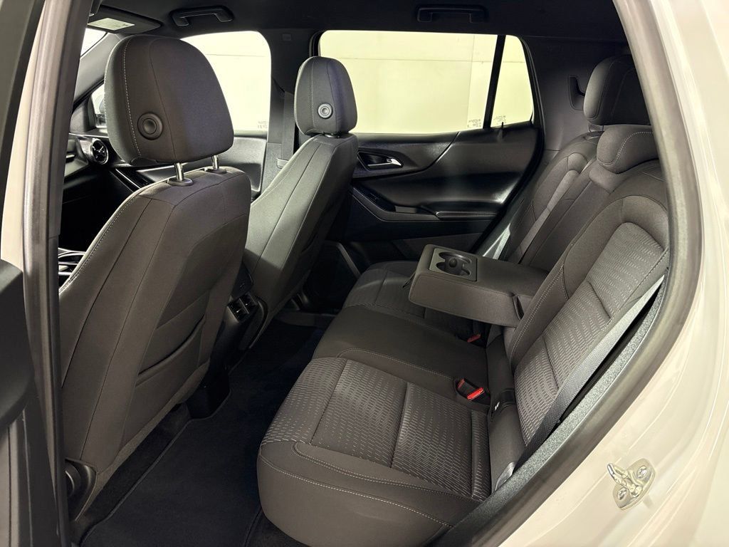 Certified 2026 Chevrolet Equinox LT FWD image 26
