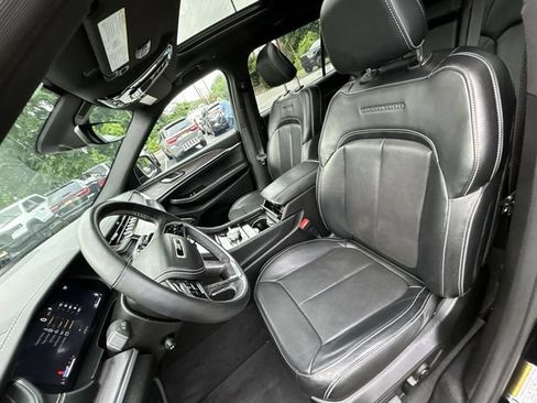 Used 2022 Jeep Grand Cherokee L Overland AWD/4WD image 15