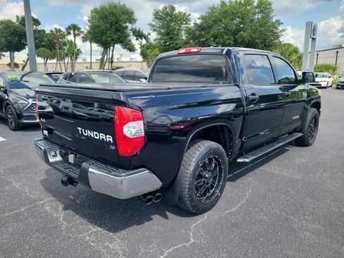 Used 2017 Toyota Tundra SR5 w/ SR5 Upgrade Package AWD/4WD image 33