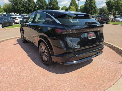 Used 2023 Nissan Ariya FWD image 3