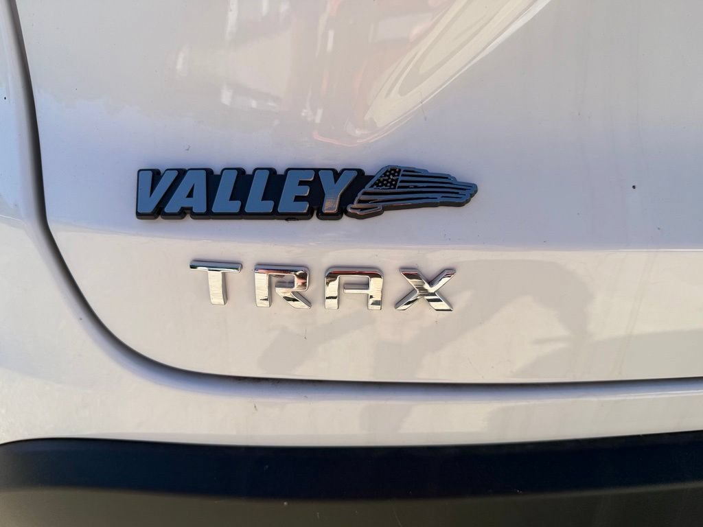 New 2026 Chevrolet Trax LS w/ LS Convenience Package FWD image 19