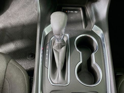 Used 2023 Chevrolet Traverse LT image 24