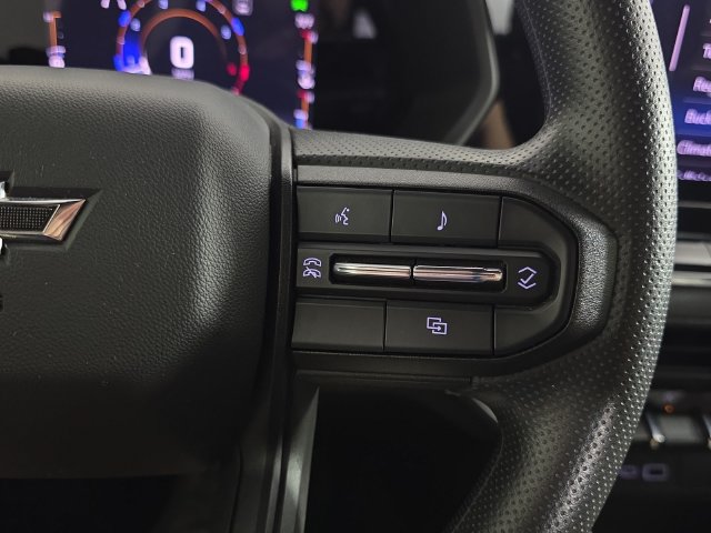 Used 2023 Chevrolet Colorado Trail Boss w/ LPO, Dark Essentials Package AWD/4WD image 18