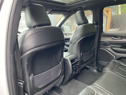Used 2024 Jeep Grand Cherokee Limited 4xe AWD/4WD image 15