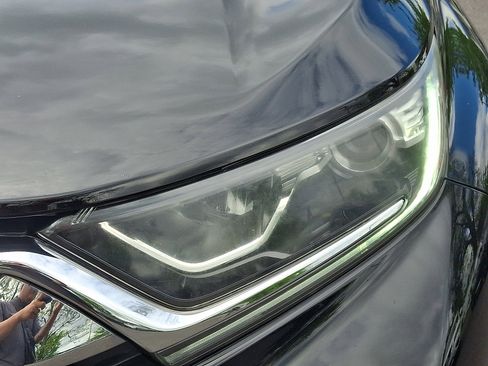 Certified 2017 Honda CR-V LX image 9