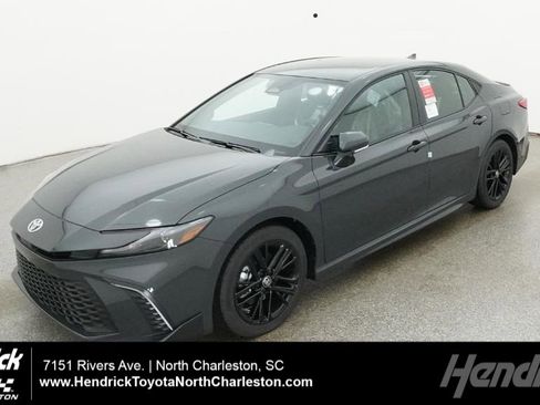 New 2026 Toyota Camry SE FWD image 1